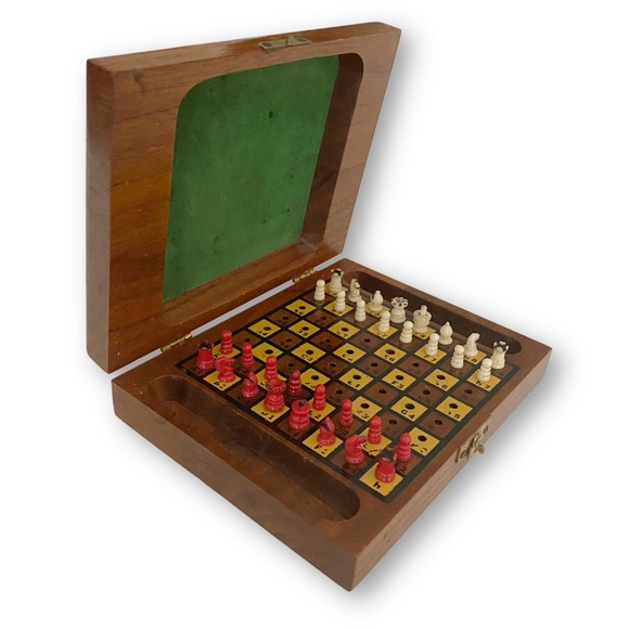 Drueke Chess Rare Vintage Numbered Peg Board Wooden Miniature Travel Chess - Picture 1 of 11
